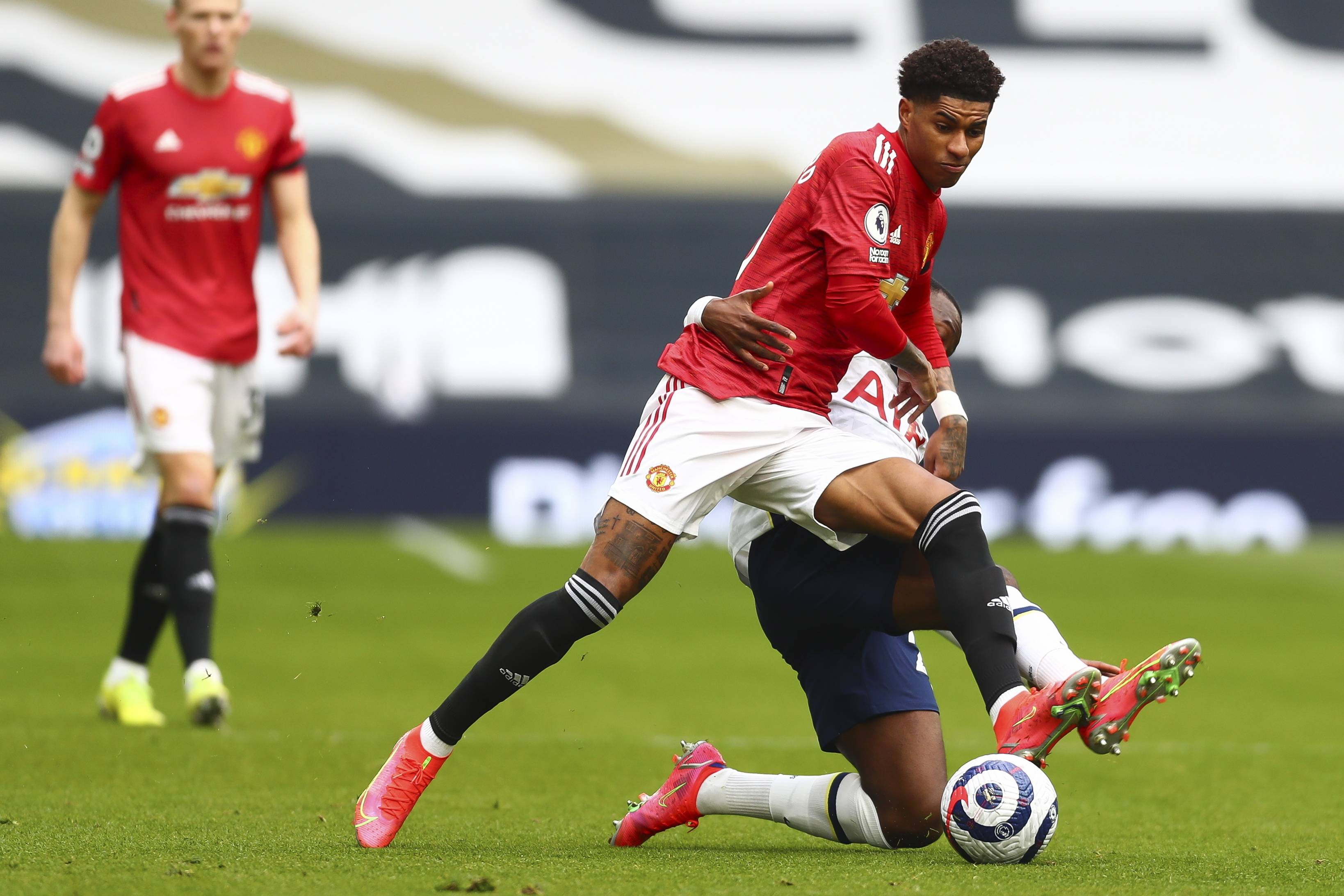 库蒂尼奥和 库蒂尼奥和